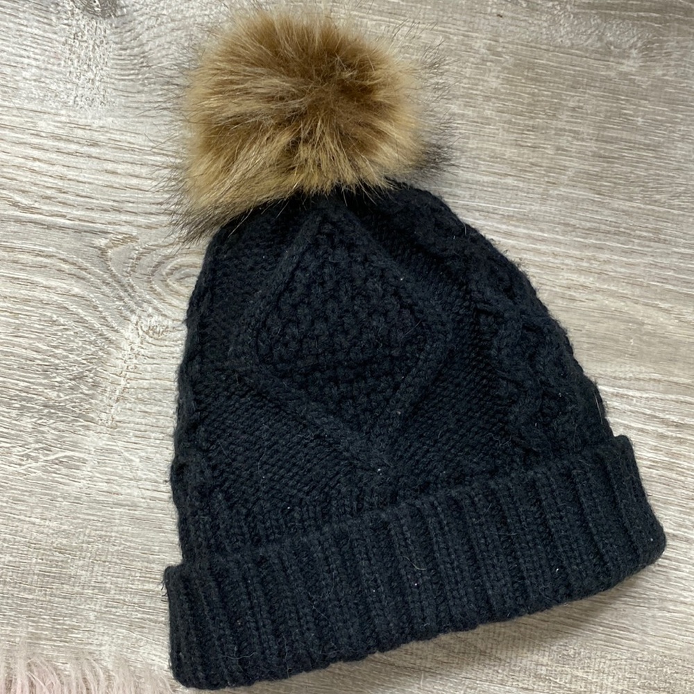 Angela & William Pom beanie